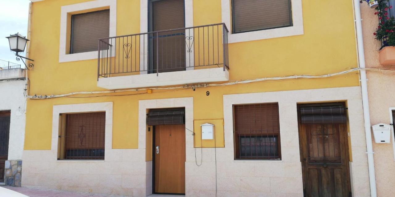 Casa Con Terraza/Confortable House With Terrace Aigues Exterior foto